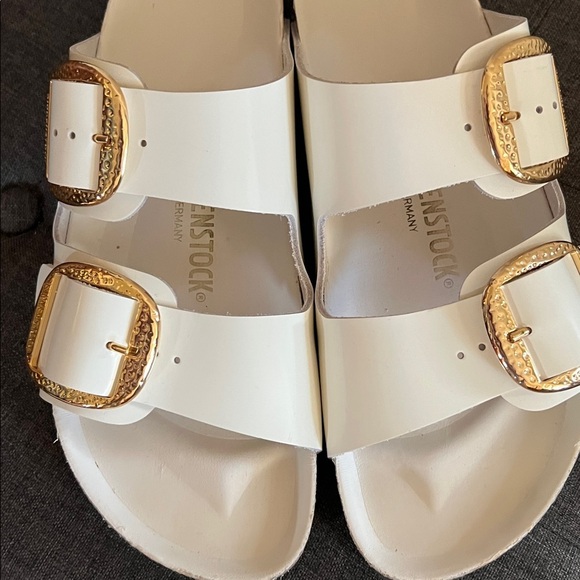 Birkenstock bid buckle Cream Sandals with Gold Buckles - Picture 6 of 9